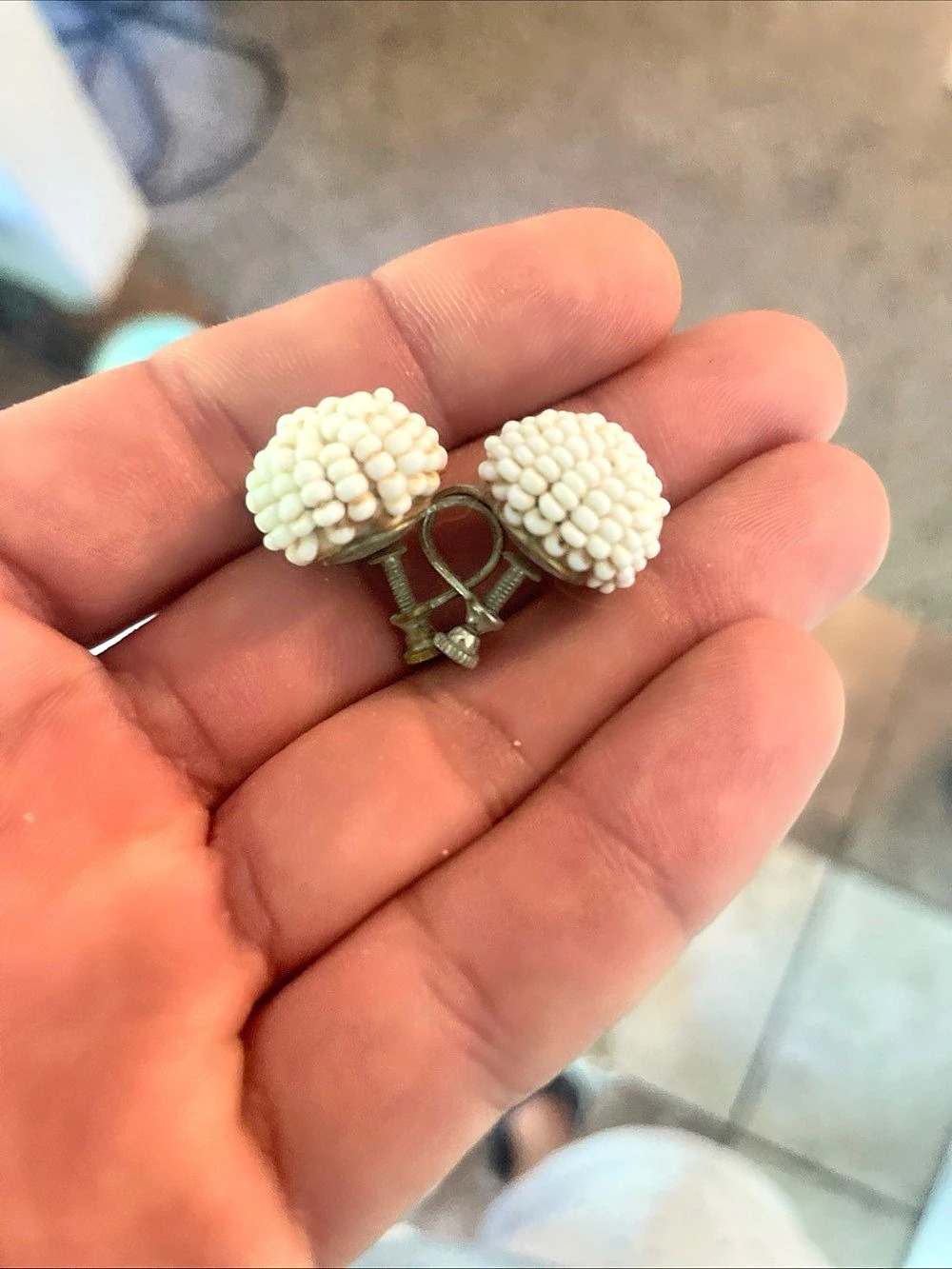 Vintage White Beaded Screw Back Earrings, Classy, Timeless, Quiet Luxury